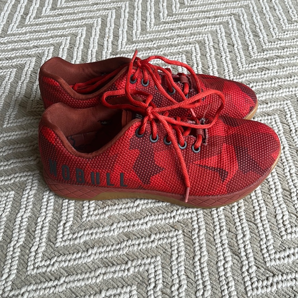 No Bull trainers size 8.5W/7M